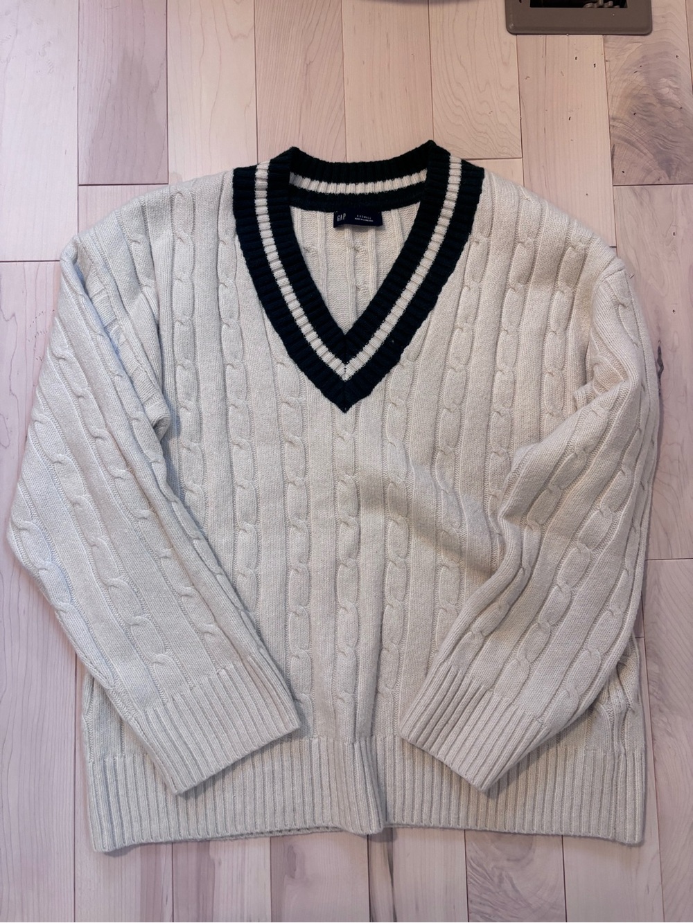 GAP Cream Cable Knit V-Neck Sweater with Black Trim